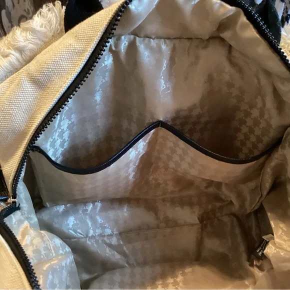 Karl Lagerfeld Cream and Black Tote Bag “ ELEGANCE IS AN ATTITUDE” NWOT - Picture 12 of 14